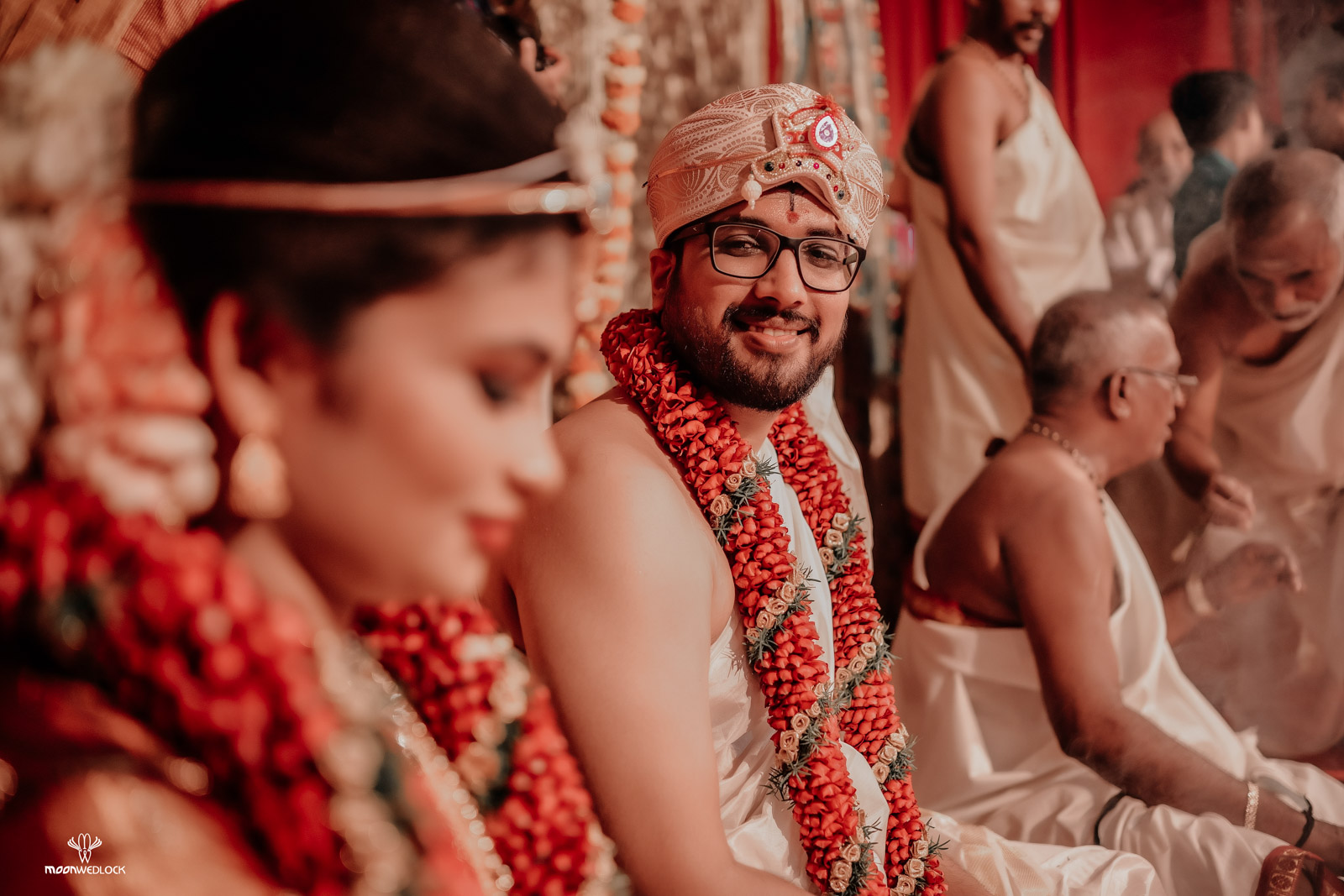 kannada-wedding-photographers-in-bangalore-moonwedlock (20)