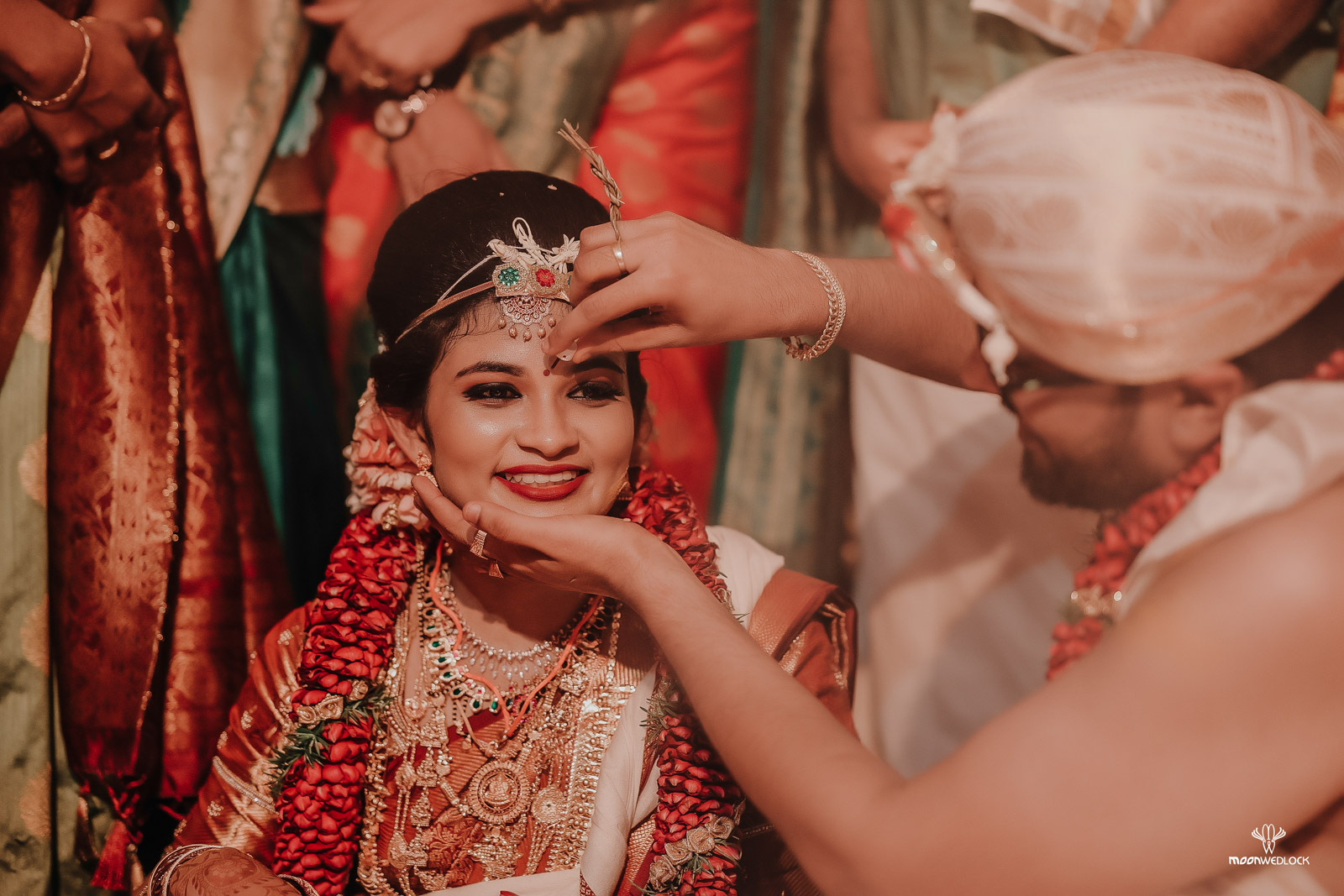 kannada-wedding-photographers-in-bangalore-moonwedlock (36)